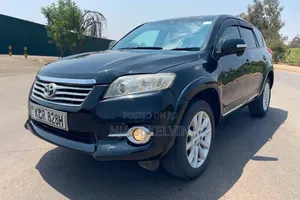 Toyota Vanguard 2012 Black