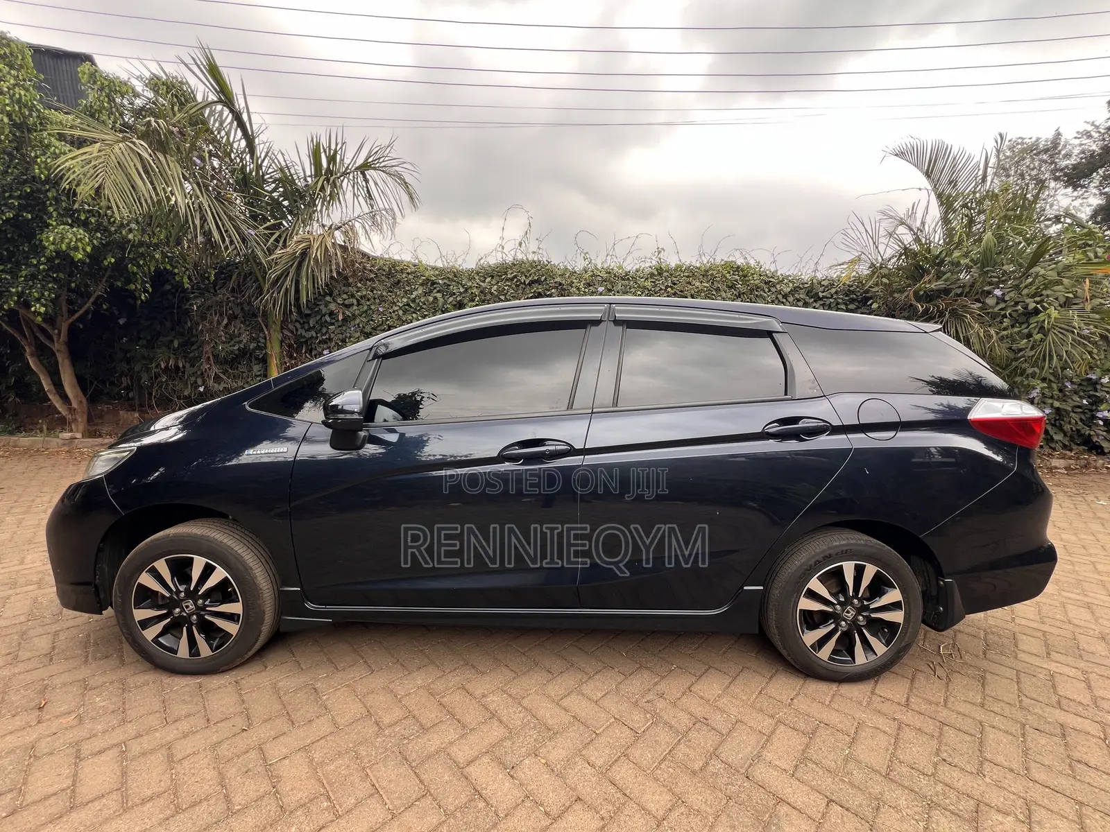 Honda Fit Shuttle 1.5 Hybrid 2WD 2018 Blue