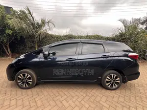 Honda Fit Shuttle 1.5 Hybrid 2WD 2018 Blue