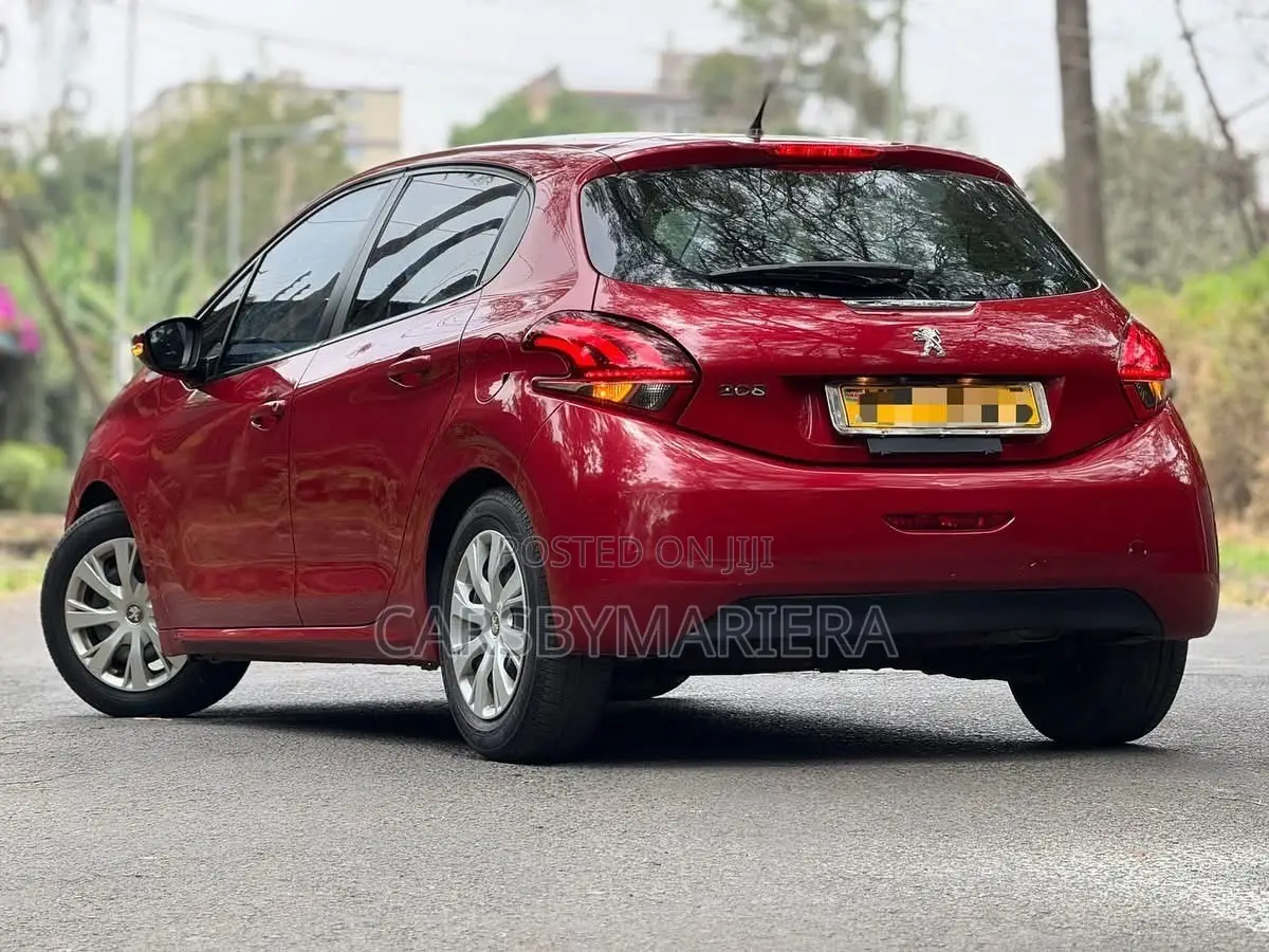 Peugeot 208 2019 Red