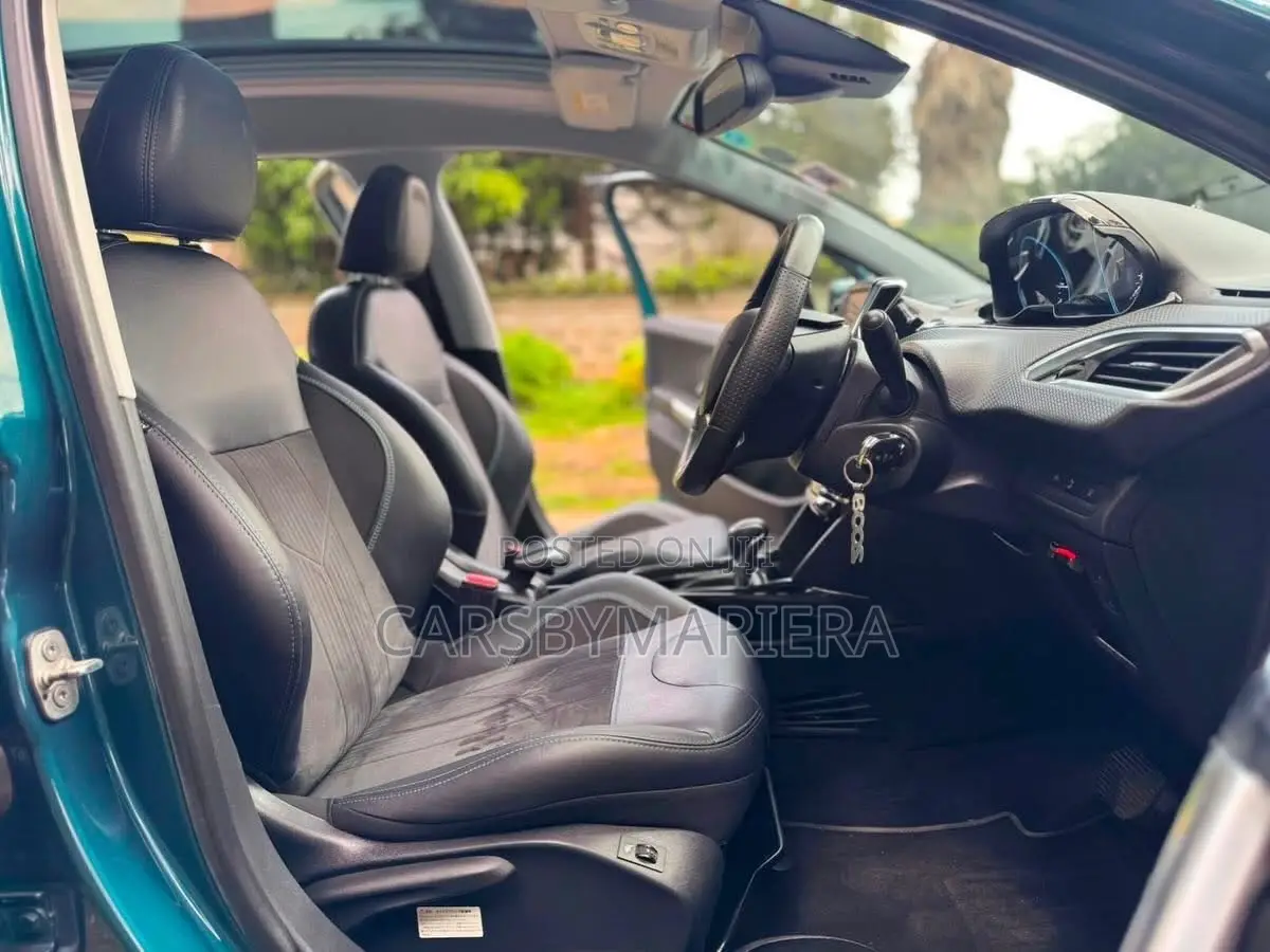 Peugeot 2008 2019 Blue