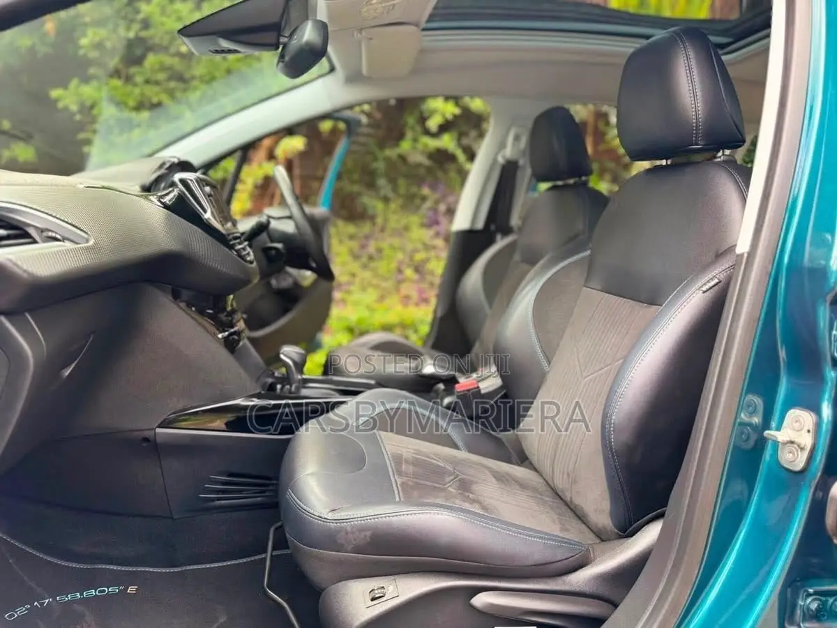 Peugeot 2008 2019 Blue