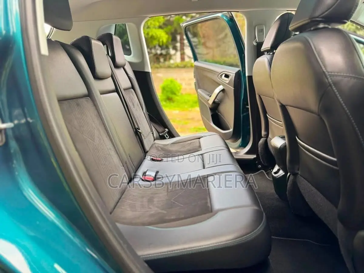 Peugeot 2008 2019 Blue