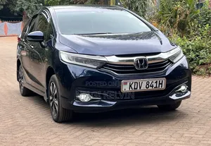 Honda Fit Shuttle 2018 Blue