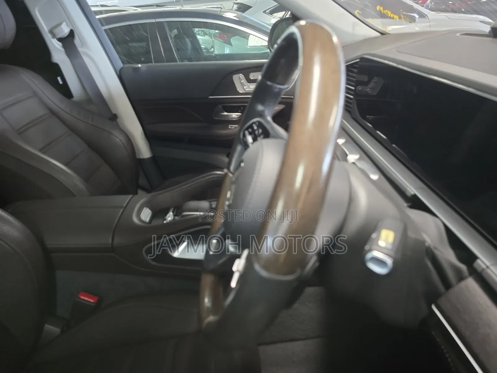 Mercedes-Benz VS680L Maybach 2021 Black