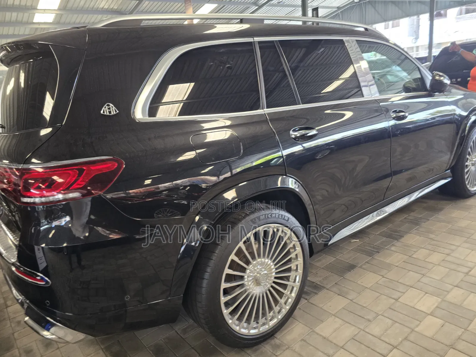 Mercedes-Benz VS680L Maybach 2021 Black