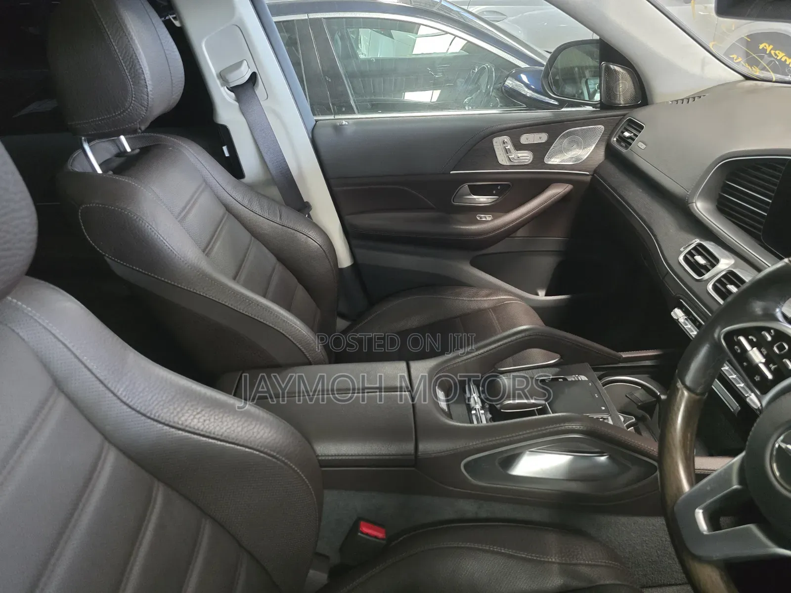 Mercedes-Benz VS680L Maybach 2021 Black