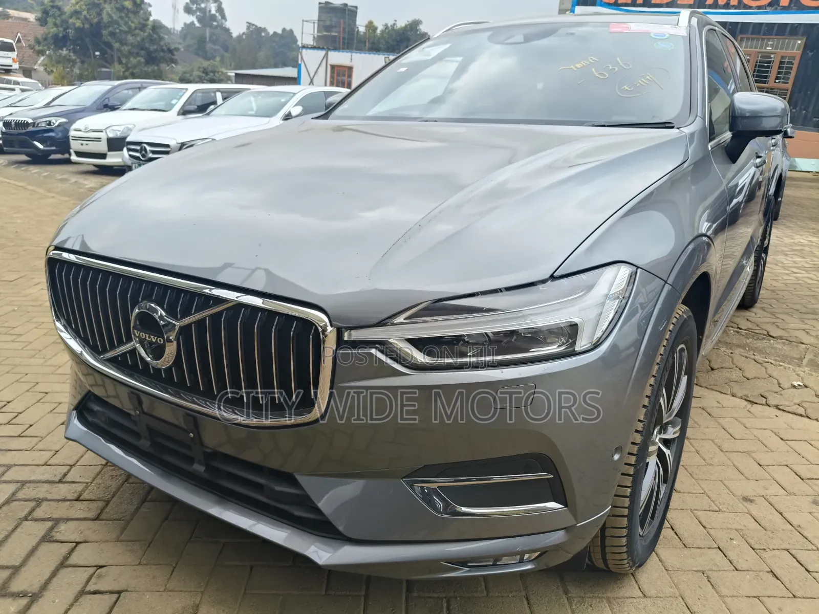 Volvo XC60 2019 Gray