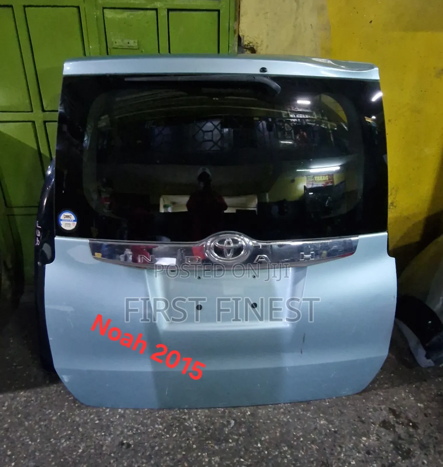 Toyota Noah 2015 Boot