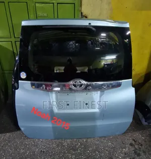 Toyota Noah 2015 Boot