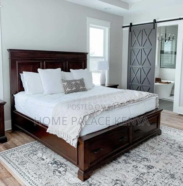 Mahogany Bed; Elegant Modern Mahogany Wooden Bed