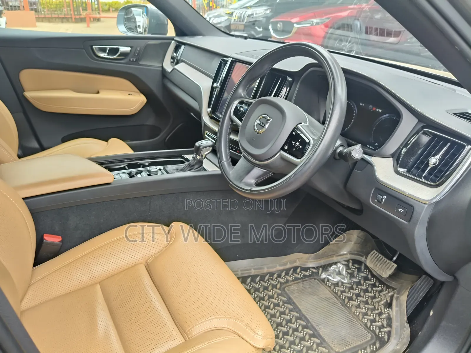 Volvo XC60 2019 Gray