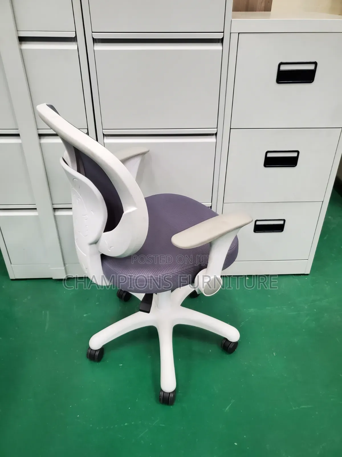 Mesk Task Chair With Flip Up Arms