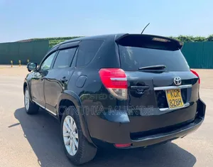 Toyota Vanguard 2012 Black