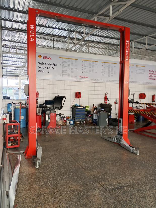 Heavy Duty 2 Post Lift - thumbnail 2