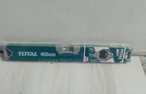TOTAL 40cm Spirit Level With Accurate Bubble Vials for Leveling