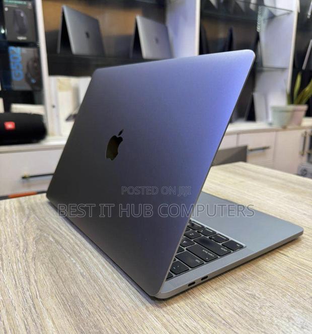 Laptop Apple MacBook Pro 2020 32GB Intel Core i7 SSD 512GB - thumbnail 3