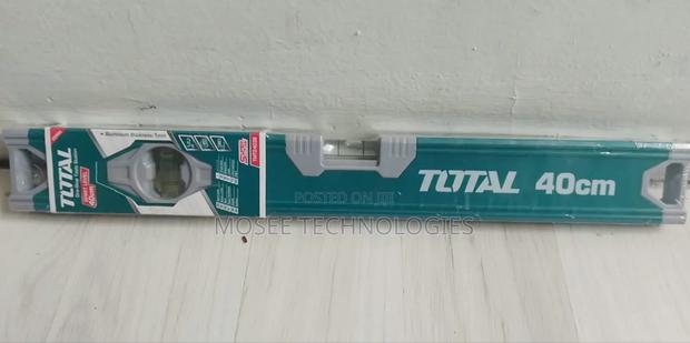 TOTAL 40cm Level Tool With Bubble Vials for Accurate Alignment - main view