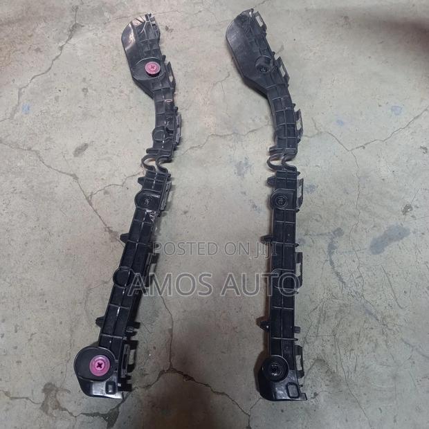 Fielder/Axio 161 Back Bumper Slide