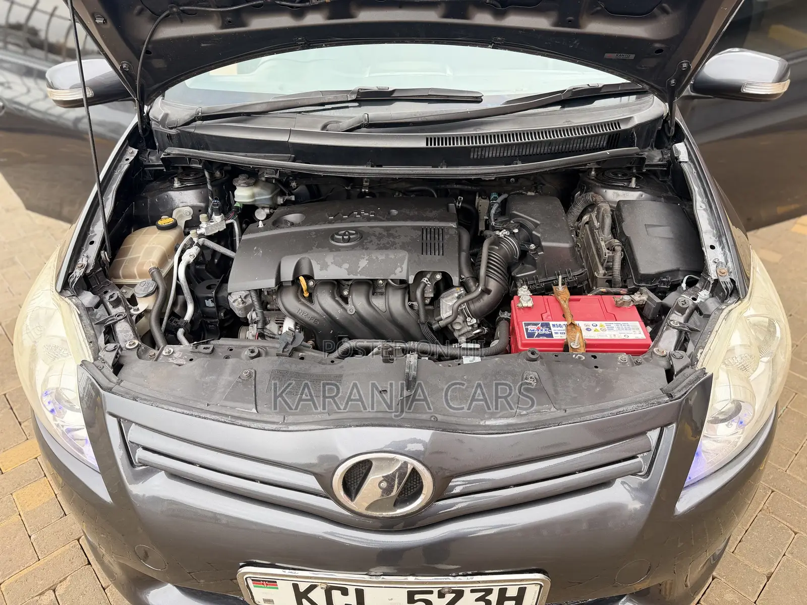 Toyota Auris 2010 Gray
