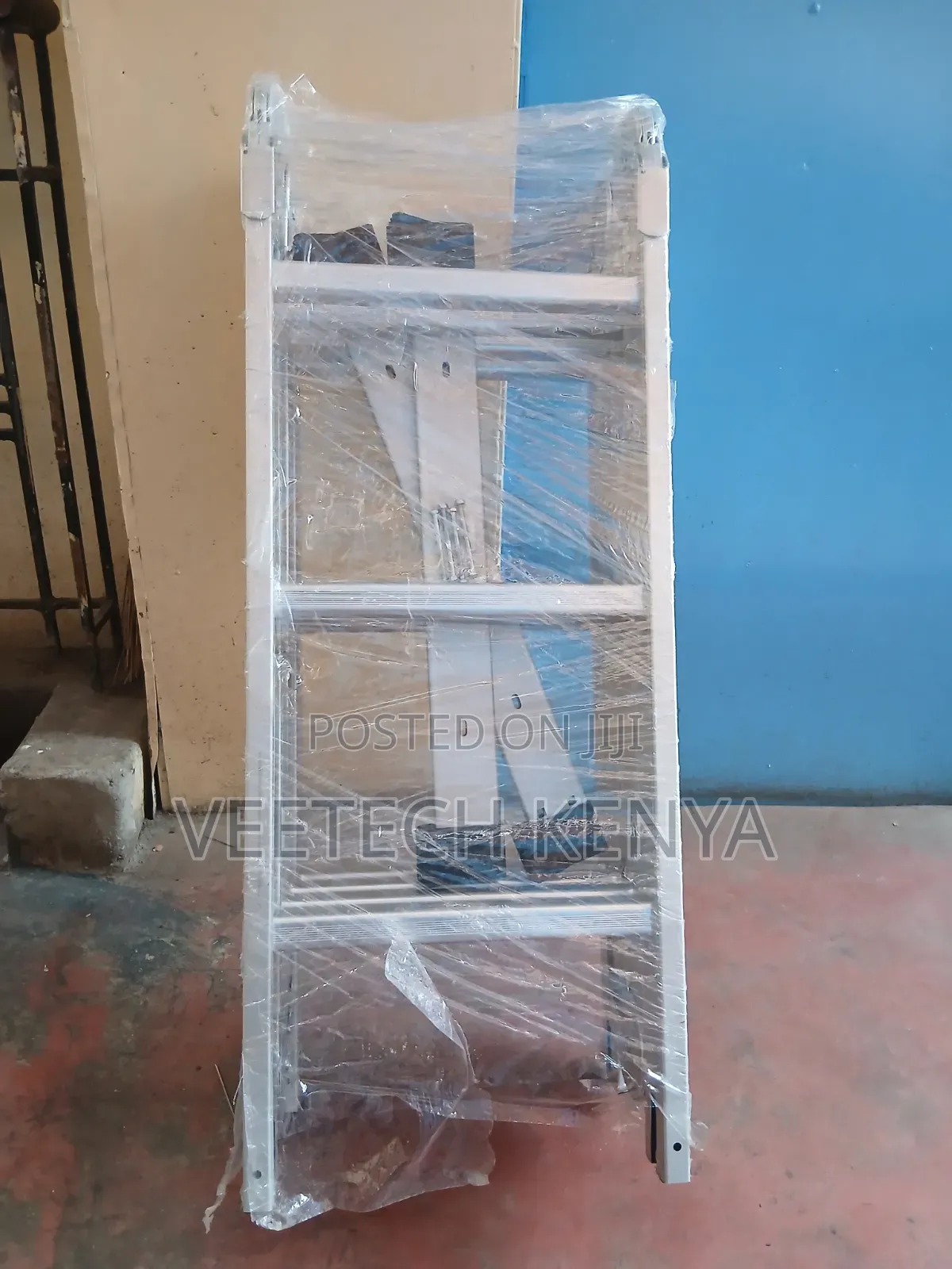4 by 3 Steps Multipurpose Ladder