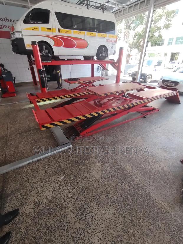 Heavy Duty Reinforced Big Scissor Carlift Machine With Arms