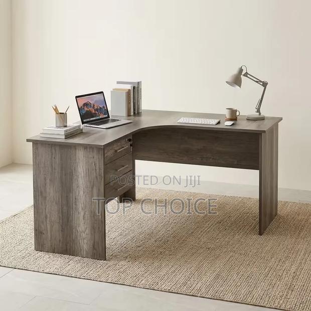 Office Table and Leather Office Chairs - thumbnail 5