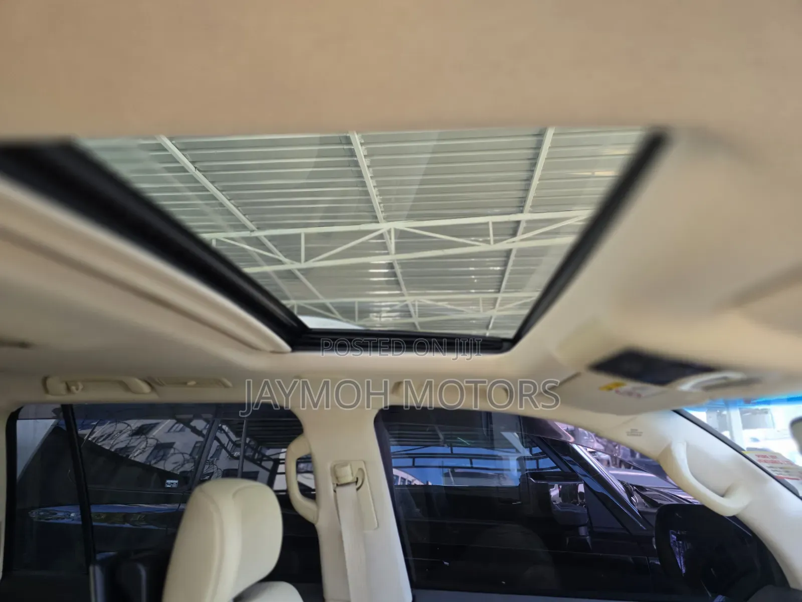 Toyota Land Cruiser 2016 White