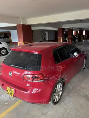 Volkswagen Golf 2014 Red