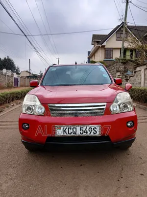 Nissan X-Trail 2012 Red