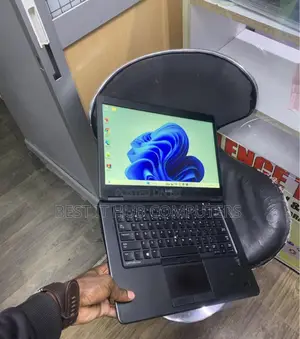 Laptop Dell Latitude 5480 8GB Intel Core i7 SSD 256GB