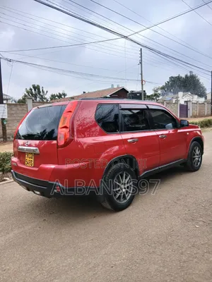 Nissan X-Trail 2012 Red