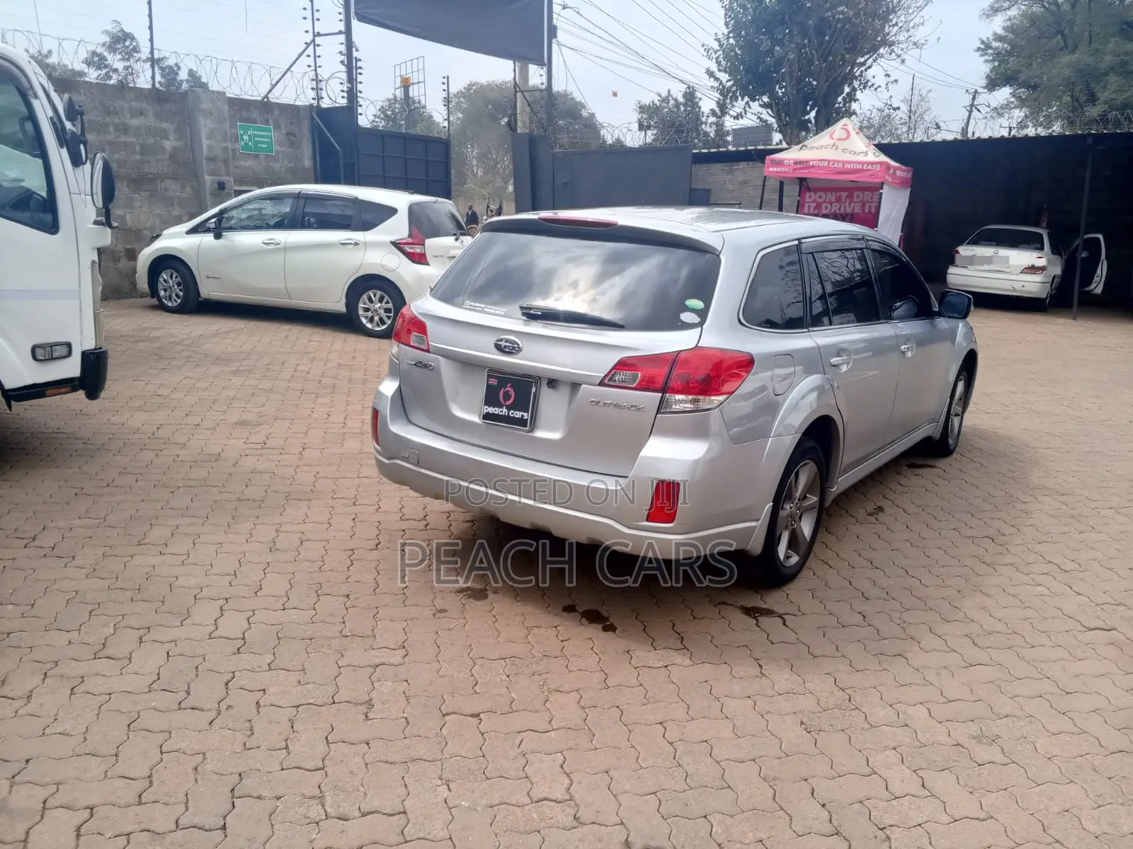 Subaru Outback 2013 Silver