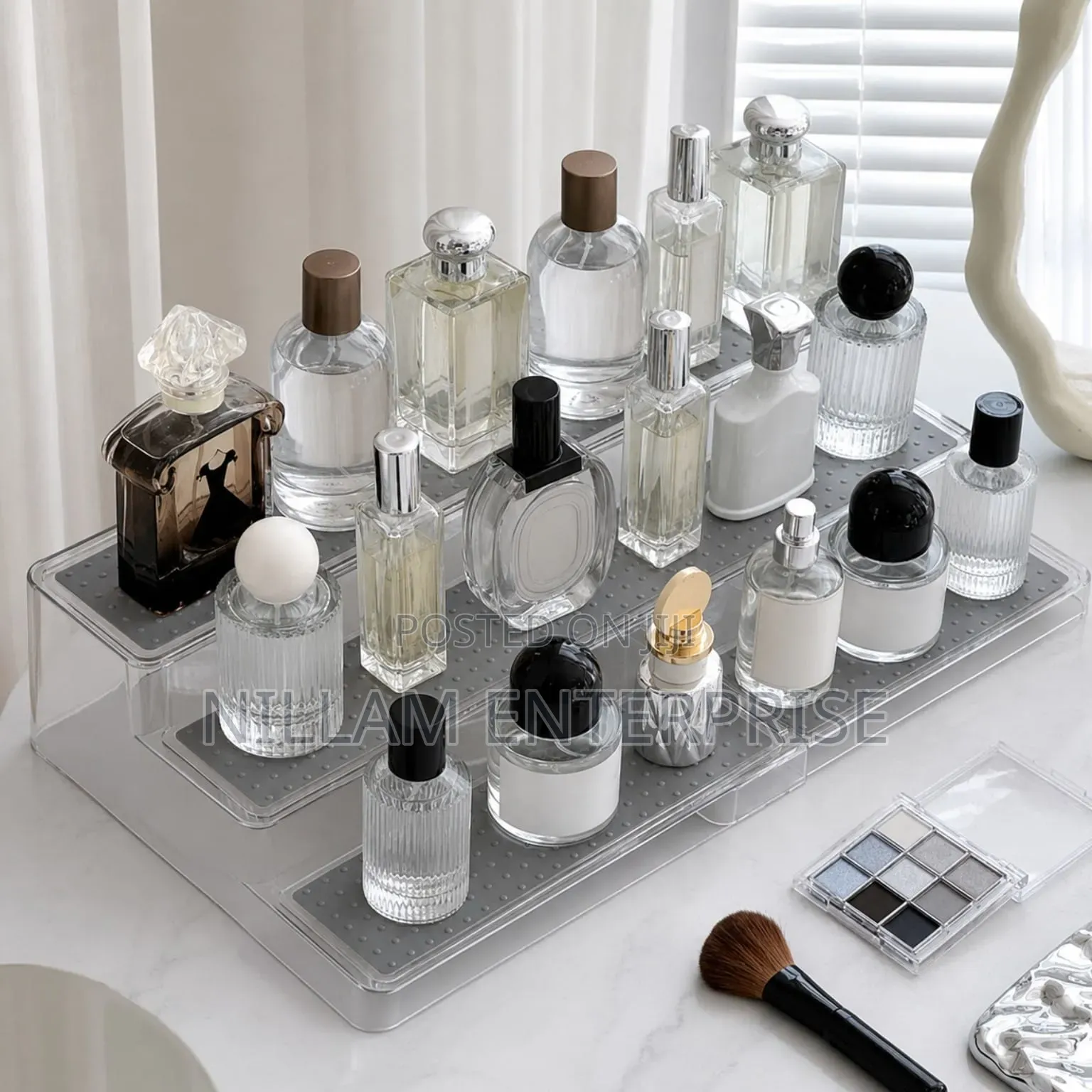 Extendable Ladder Style Storage Rack