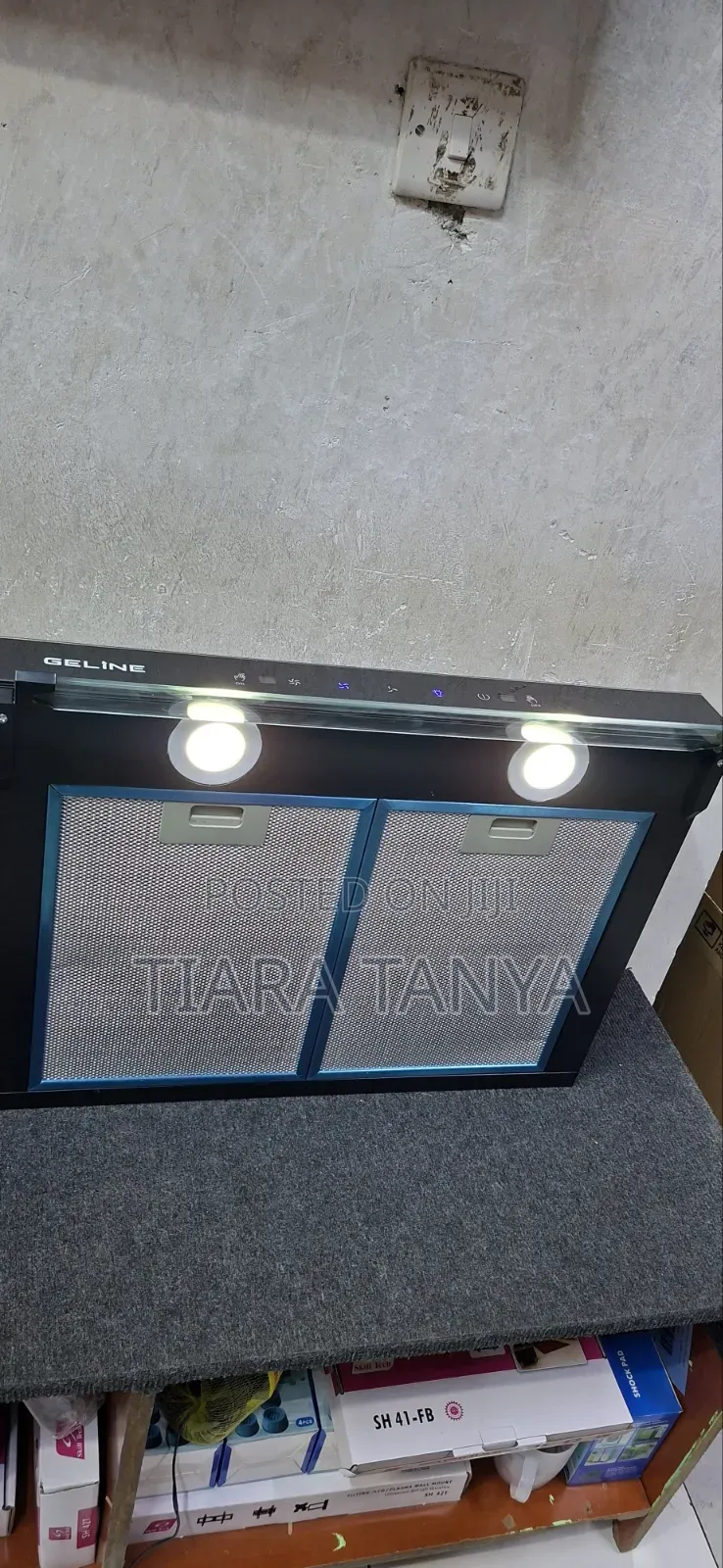 Geline 60cm Kitchen Hood on Offer With Two Filters