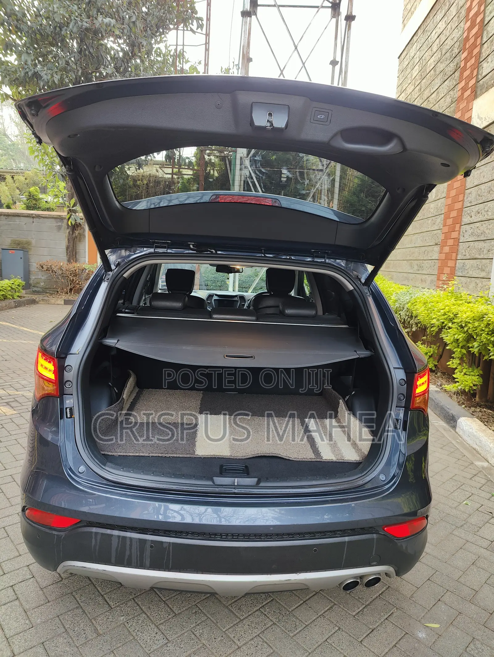 Hyundai Santa Fe SE AWD 2016 Blue