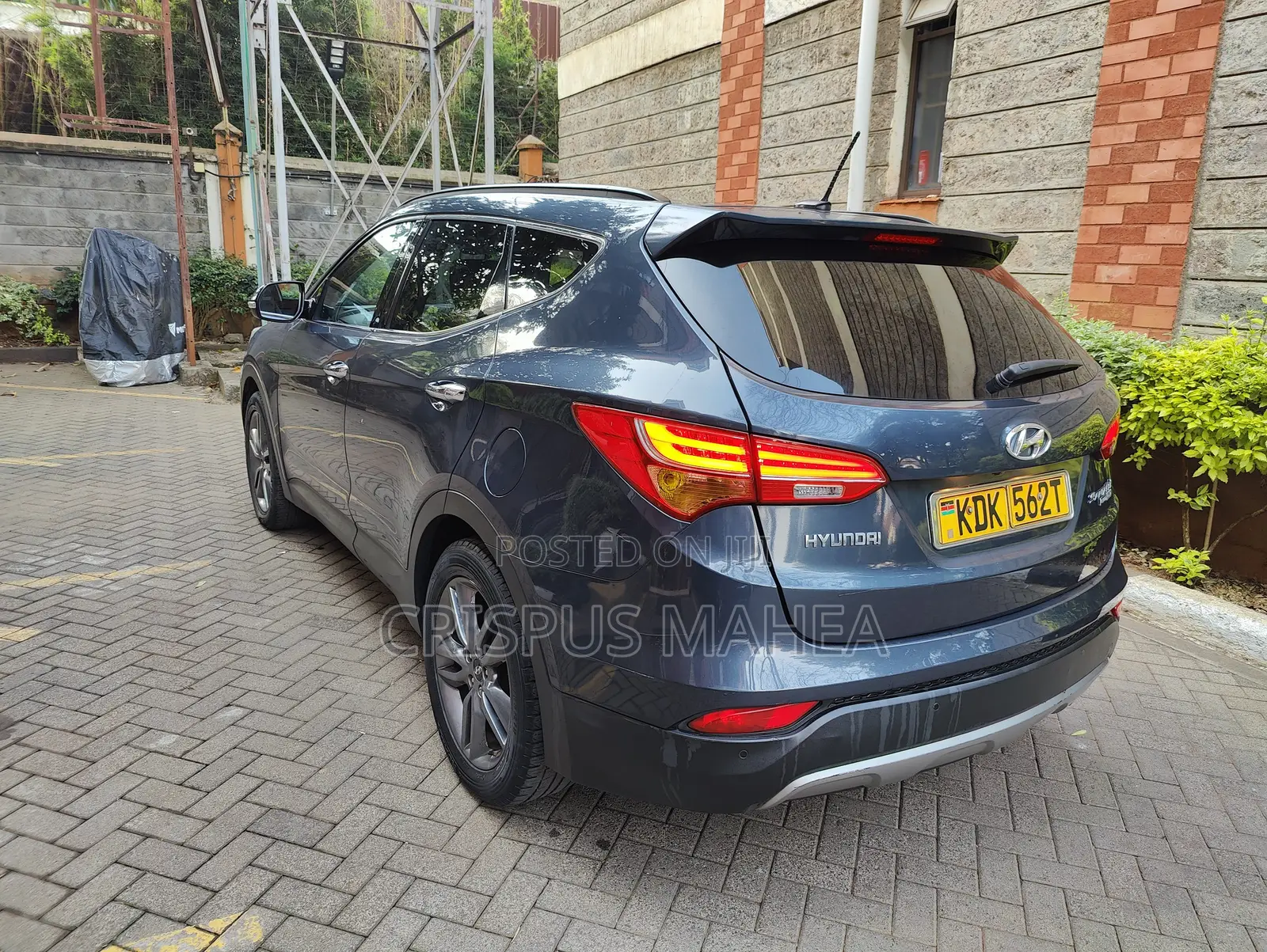 Hyundai Santa Fe SE AWD 2016 Blue