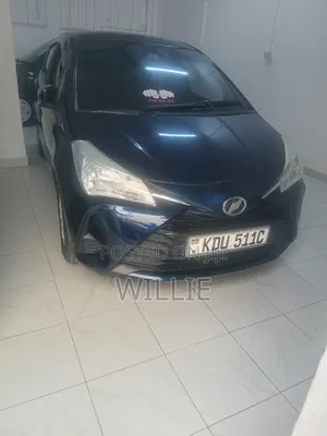 Toyota Vitz 2018 Blue