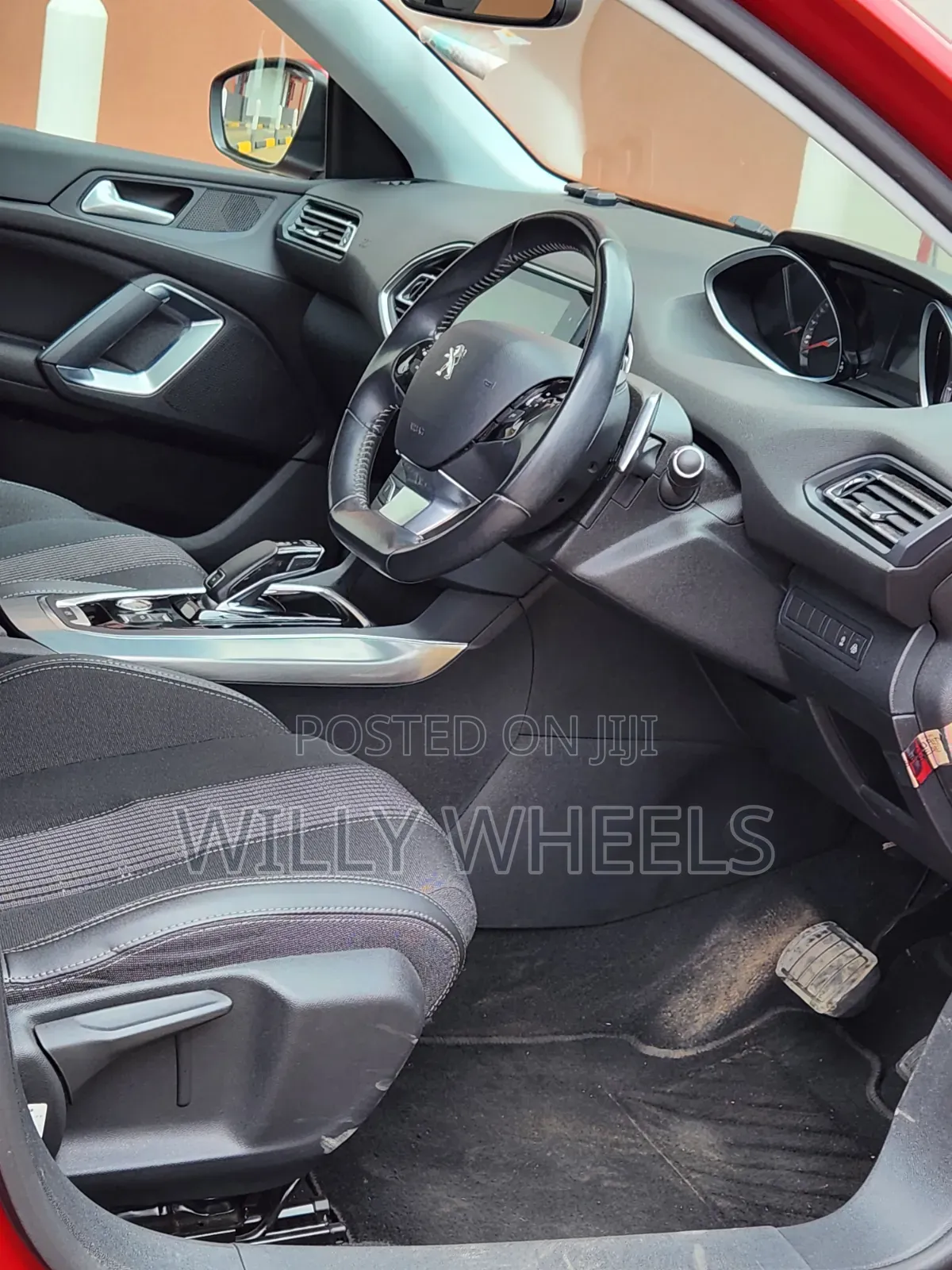 Peugeot 308 2019 Red