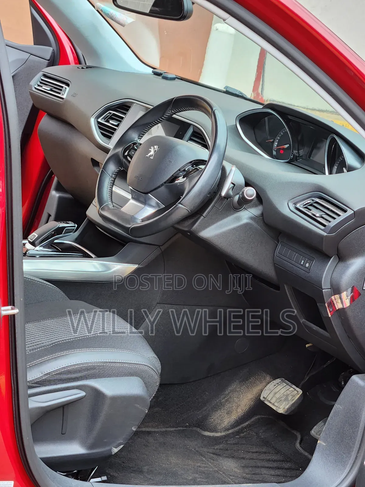 Peugeot 308 2019 Red