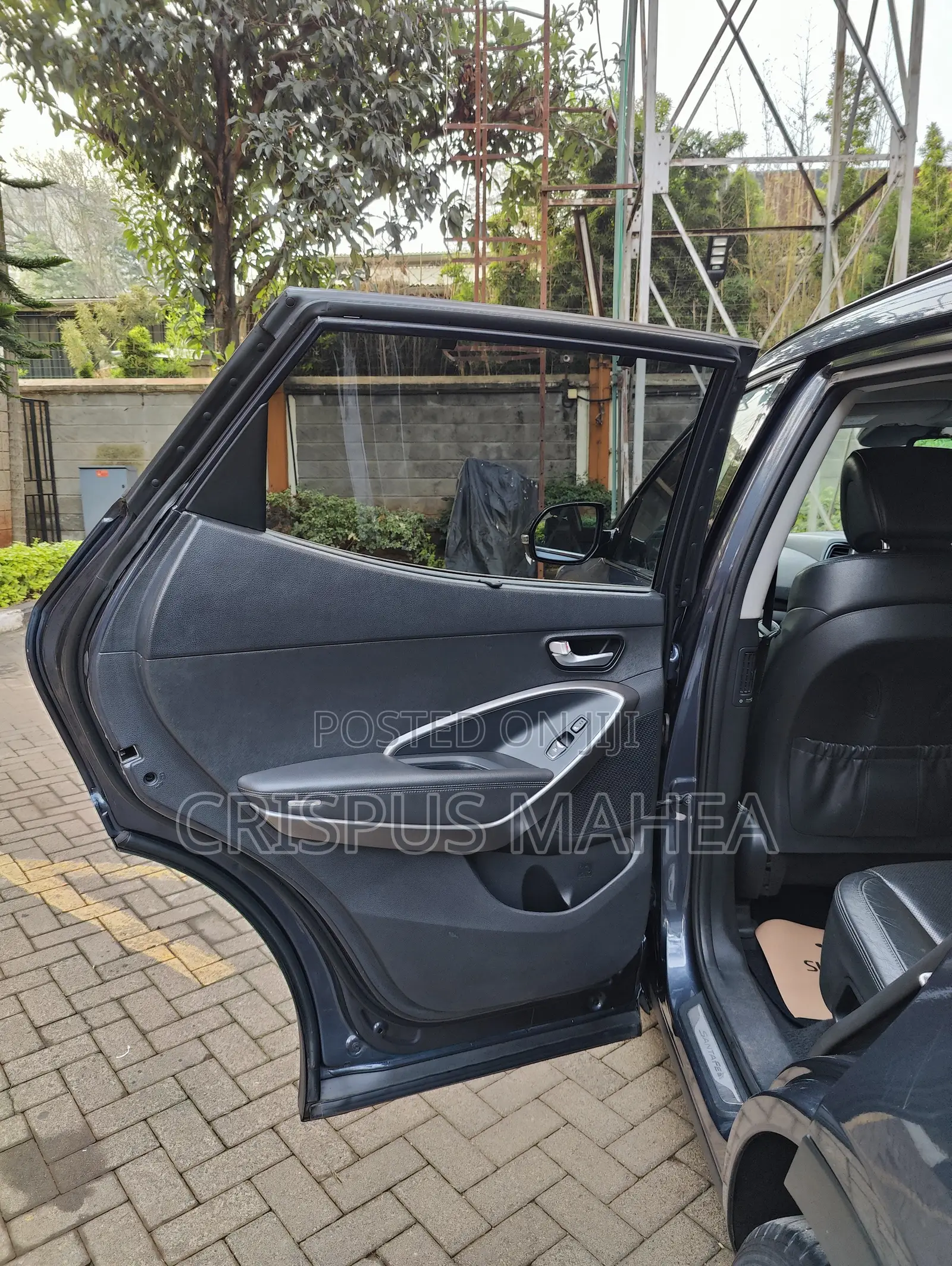 Hyundai Santa Fe SE AWD 2016 Blue
