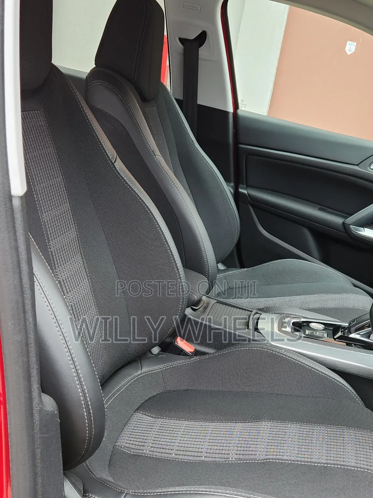 Peugeot 308 2019 Red