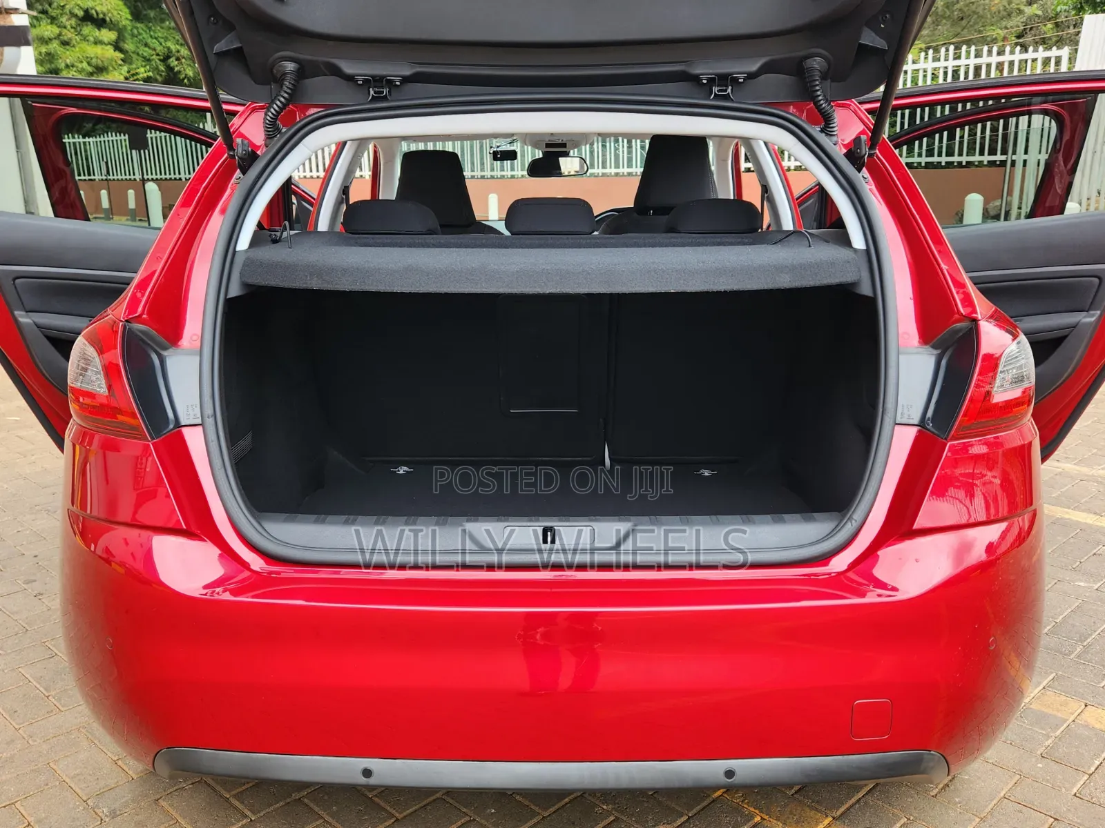 Peugeot 308 2019 Red