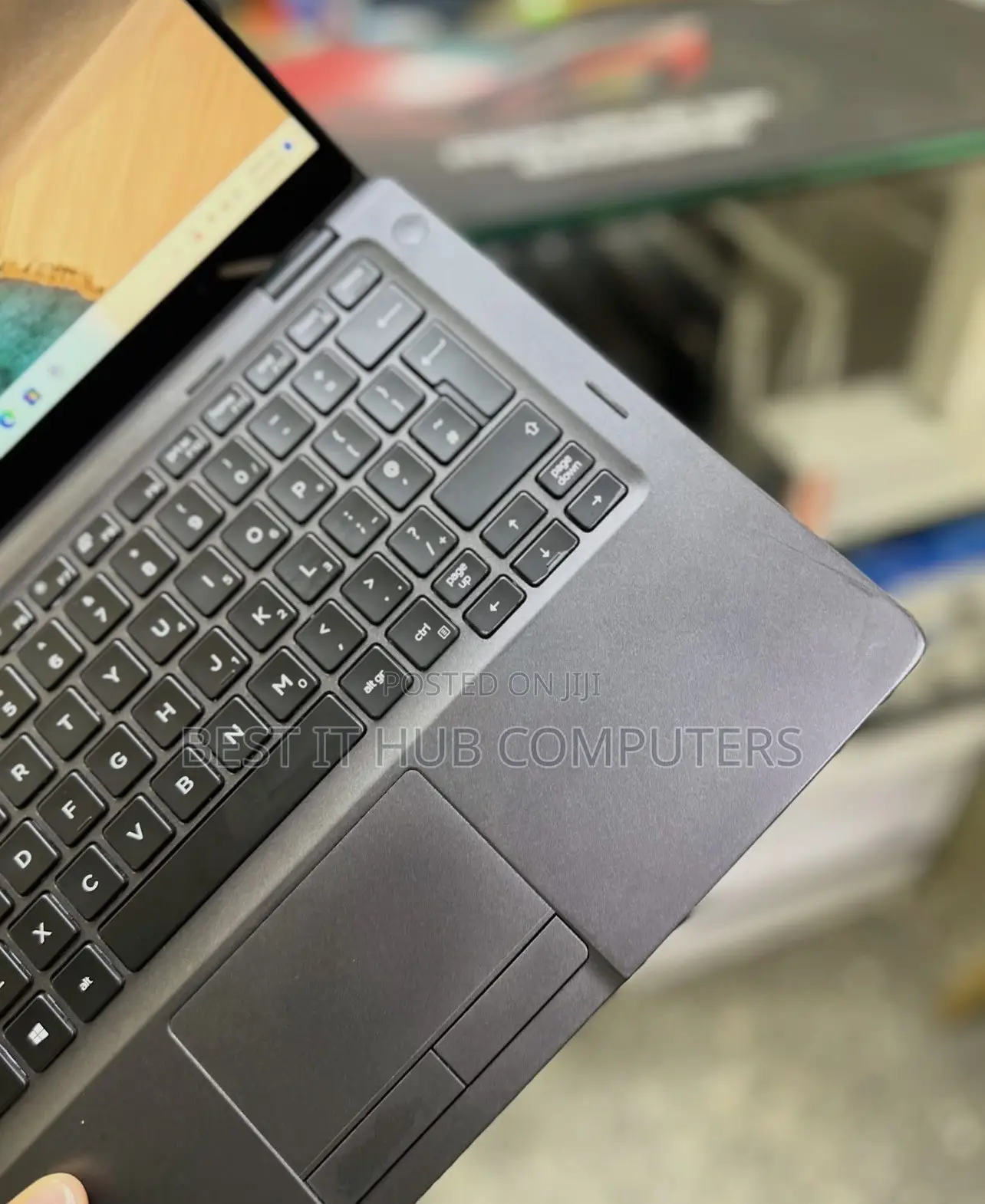 Laptop Dell Latitude 5300 2-in-1 8GB Intel Core i5 SSD 256GB
