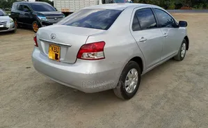 Toyota Belta 2006 Silver