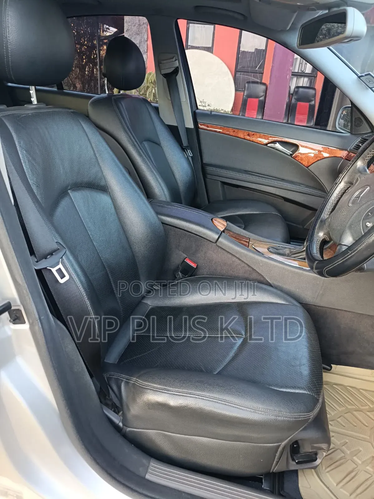 Mercedes-Benz E200 2005 Silver