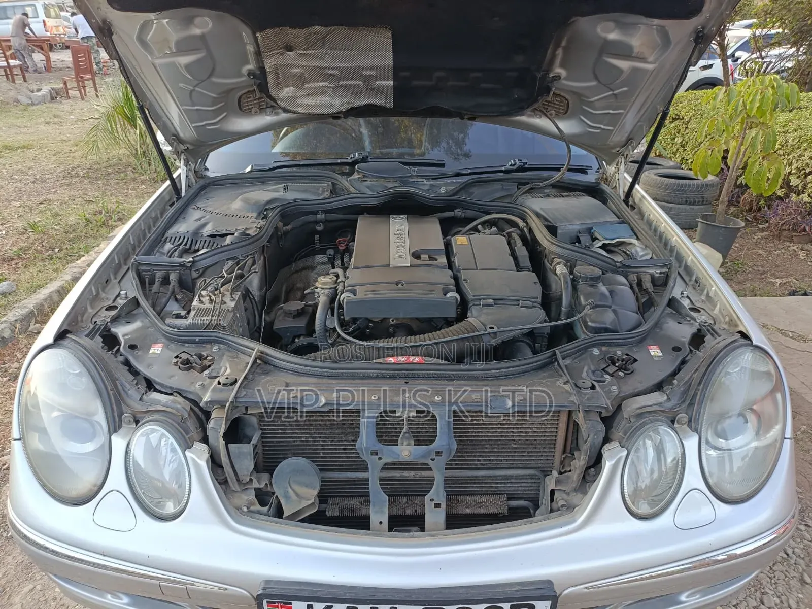 Mercedes-Benz E200 2005 Silver