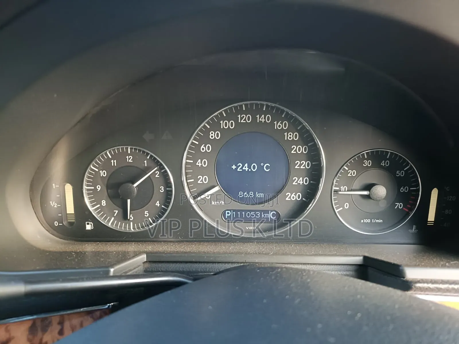 Mercedes-Benz E200 2005 Silver