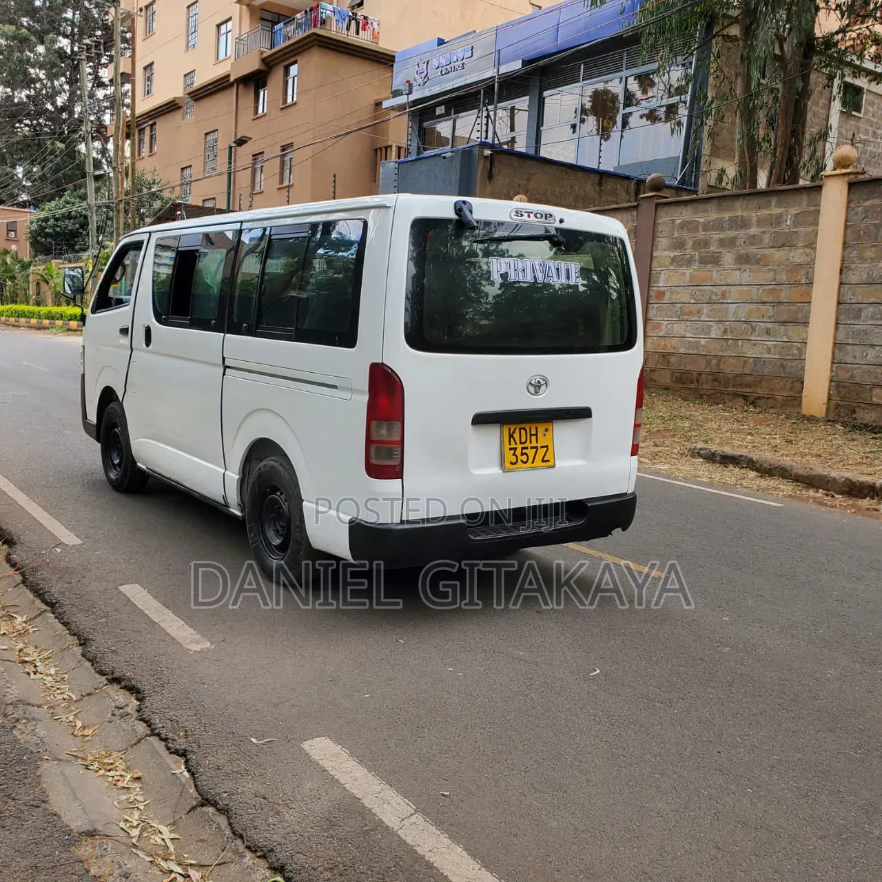 Toyota HiAce 2014 White