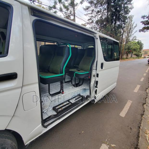 Toyota HiAce 2014 White - thumbnail 5
